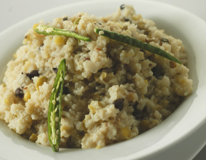PoojaShelat's tweet photo. 7 Dhan no #Khichado - a Gujarati traditional Dish is a mixture of cereals and pulses -Juwar , Bajra ,Rice , Broken wheat , Black chana , Green moong dal and Chana Dal.
#DietDiversification and #NutrientBioavailability in One Pot Meal.
#Indiantradition https://t.co/m0BKHlLlfN