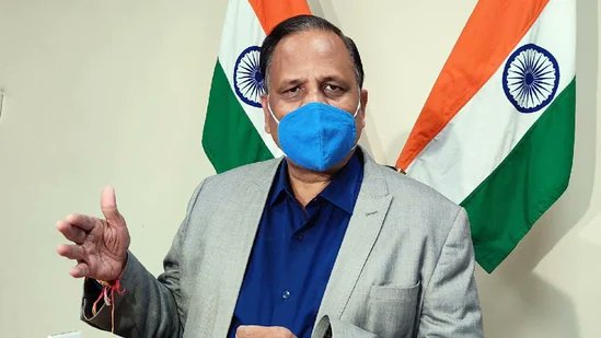 rajeshsinhaLive's tweet photo. दिल्ली में आ गया #कोरोना का पीक - #Satender Jain
आने वाले दिनों में कोरोना के मामले घटेंगे ...
#COVID19
#Covid_19 https://t.co/qHPZlSz4KC
