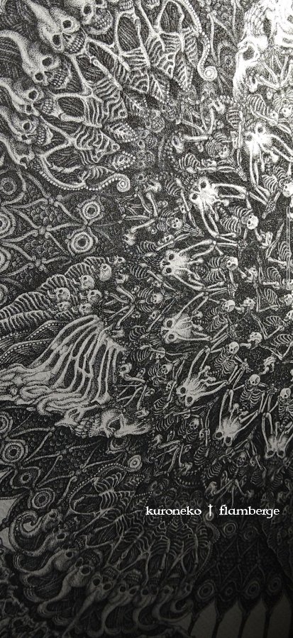 同じパターンを延々と反復させている点描画ですが、骸骨たちの表情は皆異なります。 