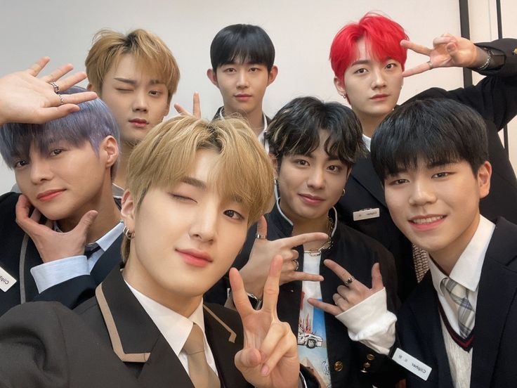 theonly_dohwan's tweet photo. Happy 10 Months My Precious Boys❤
#Ciipher
#10MonthsWithCiipher
#싸이퍼 @RAIN_Ciipher https://t.co/ys42zRBHdX