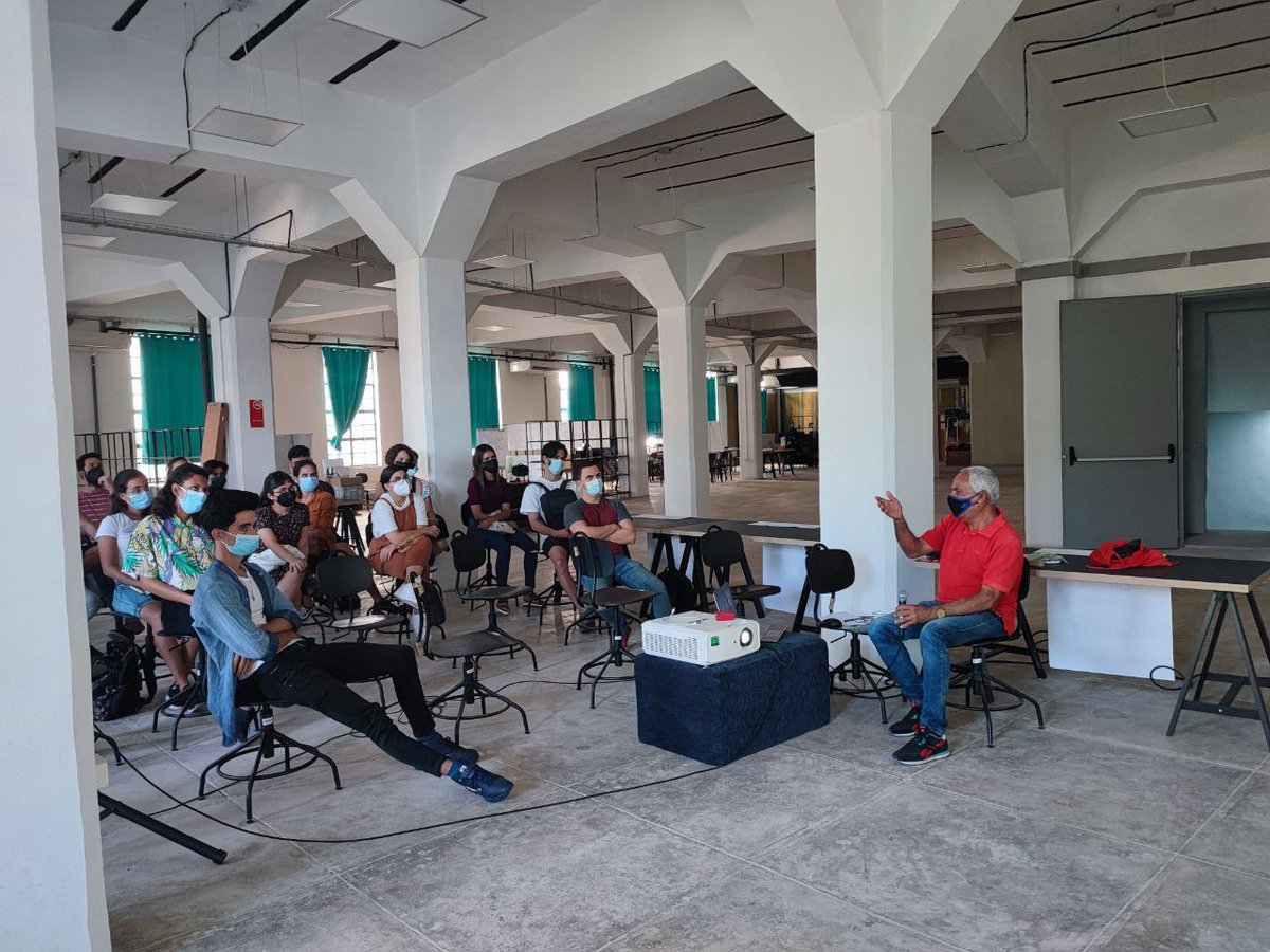 pplastichabana's tweet photo. Seguimos construyendo el conocimiento sobre el reciclaje del plástico ♻️, y esta vez ya en la segunda sesión "Plástico" del taller "La Introducción". Pero si no has ido no te preocupes, esto recién comienza 😏. https://t.co/PmbOfi7LlW