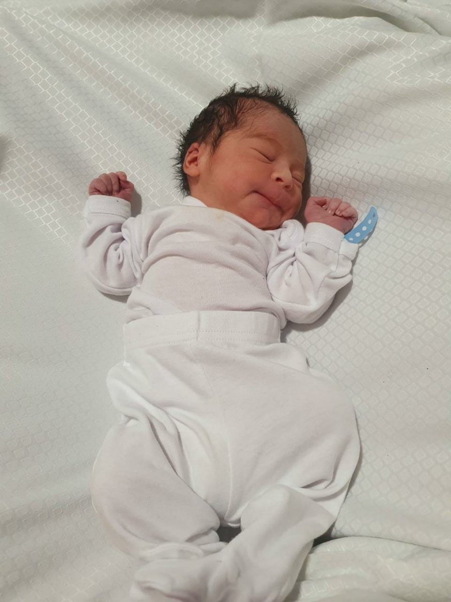 El día de ayer a las 23:38hrs, pesando 3,320Kg. llegó a nuestra familia Tercerina Benjamin Ignacio González Mora, hijo de nuestro Ayudante y Voluntario Activo Don Miguel González junto a su pareja Javiera Mora.

Enviamos tres abrazos y un cariñoso salud a estos nuevos Padres.