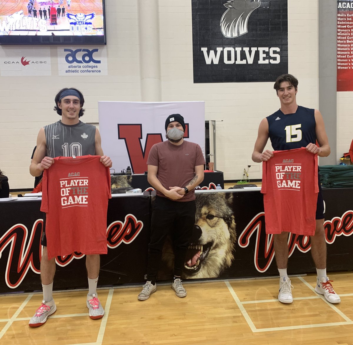 NWP_Wolves's tweet image. 🐺🏐 MVB | Not the result we wanted for the first game back. #GPRCWolves fall to @naitooks 3-1. We’re looking forward to a rematch tomorrow at 1 p.m.

Player of the Game ⤵️
🐺 #10 Josh Dumont
🦉 #15 Shae McIntyre 

Women’s game up next 🏐 Tune in to ACACTV.ca 🔥