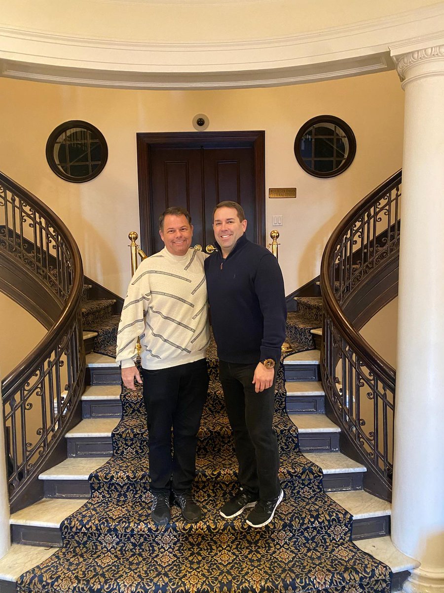 pauldavidpope's tweet photo. I enjoyed visiting New York with my cousin.
Reunions never come soon enough, 
but they are where memories are made.
Looking forward to all of our future collaborations. https://t.co/HR7cWhkw1e