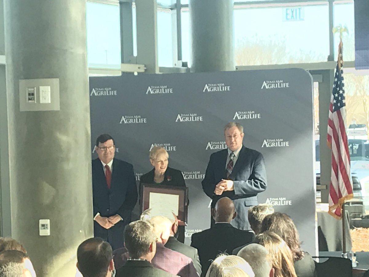 Senior Research Associate Amarillo Research and Extension Center, Carla Naylor, honored by TAMU Vice Chancellor’s Award for Technical and Programmatic support#Soil and Crop Sciences