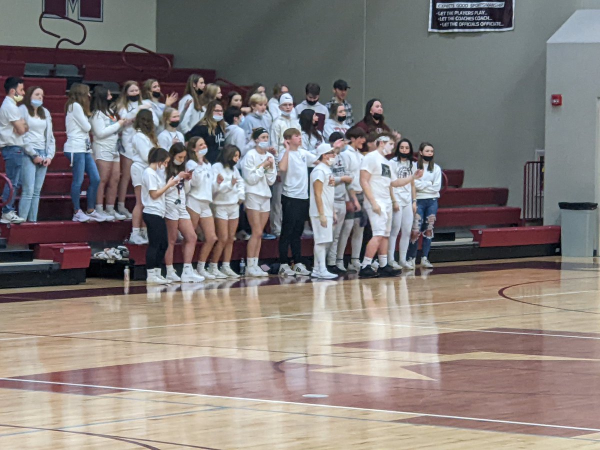 White out crowd got to see a good one tonight!! Double OT with a buzzer beater by Sternberg (he's a FRESHMAN) to win it!
#redbud132