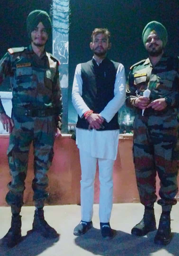 VishwajeetAnkit's tweet photo. थल सेना दिवस पर अदम्य साहस, बहादुरी और पराक्रम की परिचायक भारतीय थल सेना के सभी सैनिकों को नमन एवं समस्त देशवासियों को भारतीय थल सेना दिवस की हार्दिक शुभकामनाएं।
#ArmyDay
@adgpi https://t.co/nxwLsT0MHu