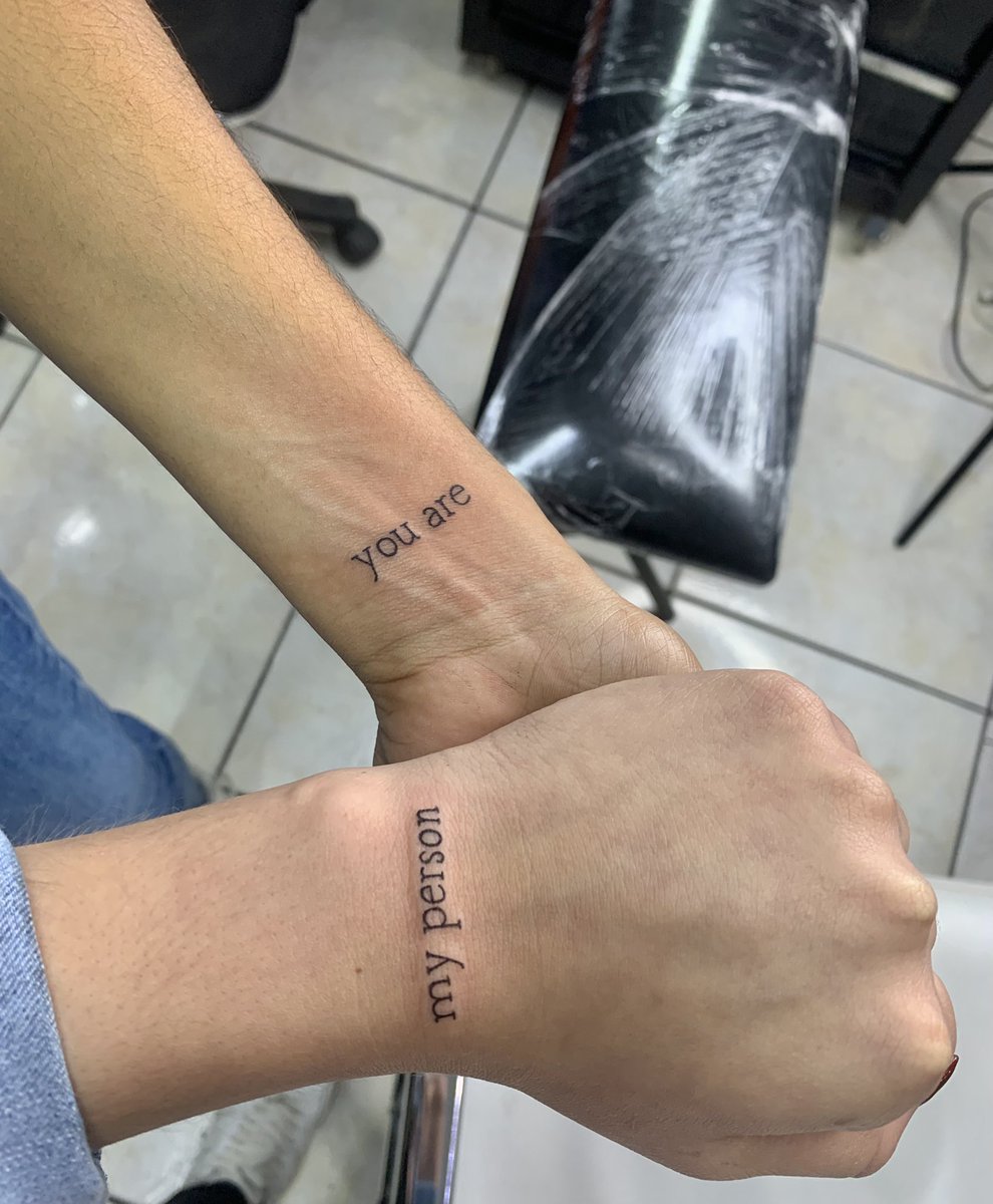 MarthellSharon's tweet photo. Una de mis frases favoritas, sacada de mi serie favorita, y tatuada con mi persona favorita❣️@StacyMar07 https://t.co/XEohJAf5Ob