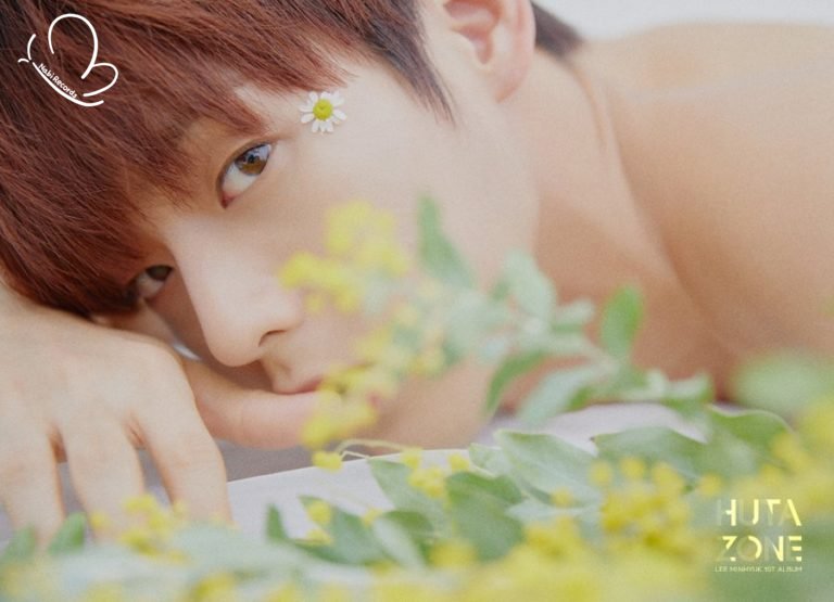 ꒰ 🎸 ꒱  ──  𝐏hoto 𝐂oncept: #.2
#𝐇UTA𝐙ONE is coming. . .

𝐖elcome to ma world, though it's 
a little 𝚂𝚃𝚁𝙰𝙽𝙶𝙴 but ─ [ ҂ ] 𝙷𝙸 : 
introducing 𝚁𝙴𝙳𝙼𝙰𝙽 tour.

𝐌y 𝙷𝙾𝚃  𝐃ebut  is  𝐂oming  𝐔p. . .
2022.01.20 ─ sponsored by 
@𝙽𝙰𝙱𝙸𝚁𝙴𝚁𝙴𝙲𝙾𝚁𝙳𝚂_ ୨ ୧.