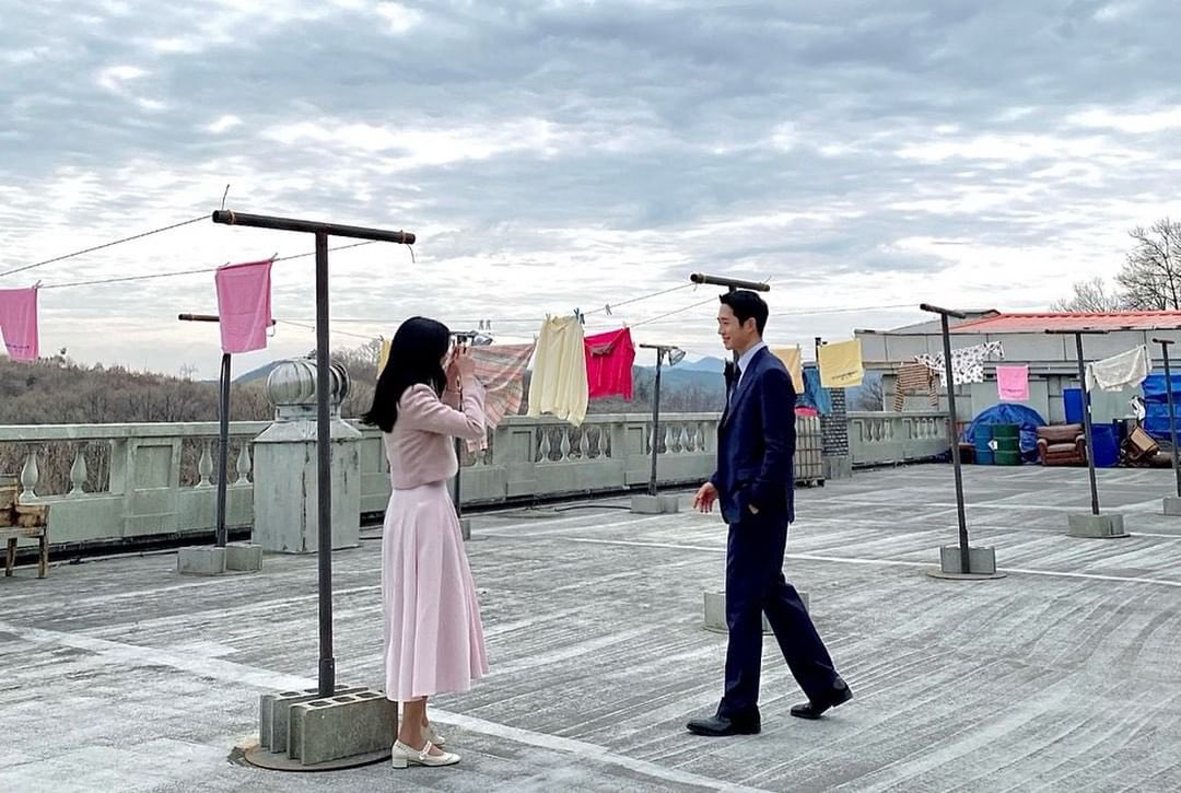 kdramasfilm's tweet photo. the set up                                the shot https://t.co/bQyRaFoncM