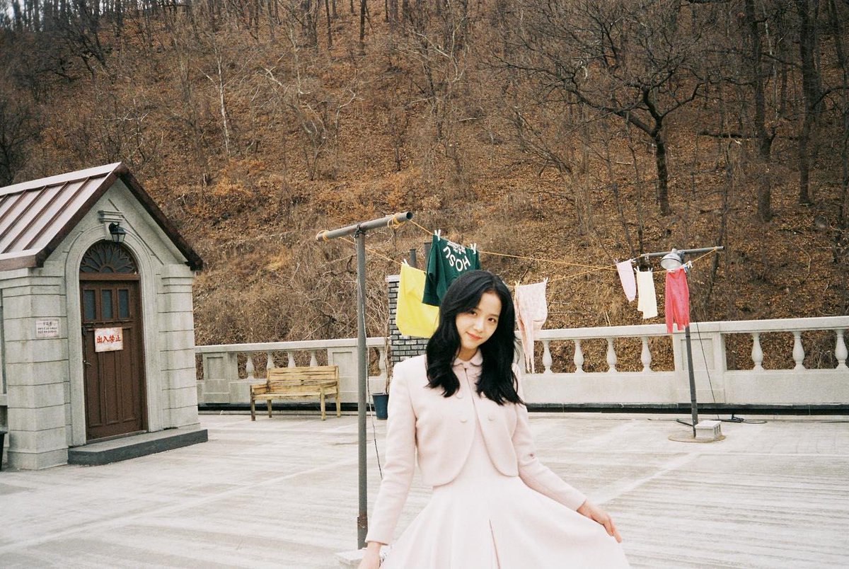 kdramasfilm's tweet photo. the set up                                the shot https://t.co/bQyRaFoncM