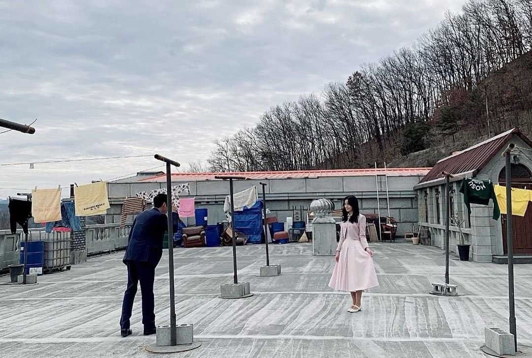 kdramasfilm's tweet photo. the set up                                the shot https://t.co/bQyRaFoncM