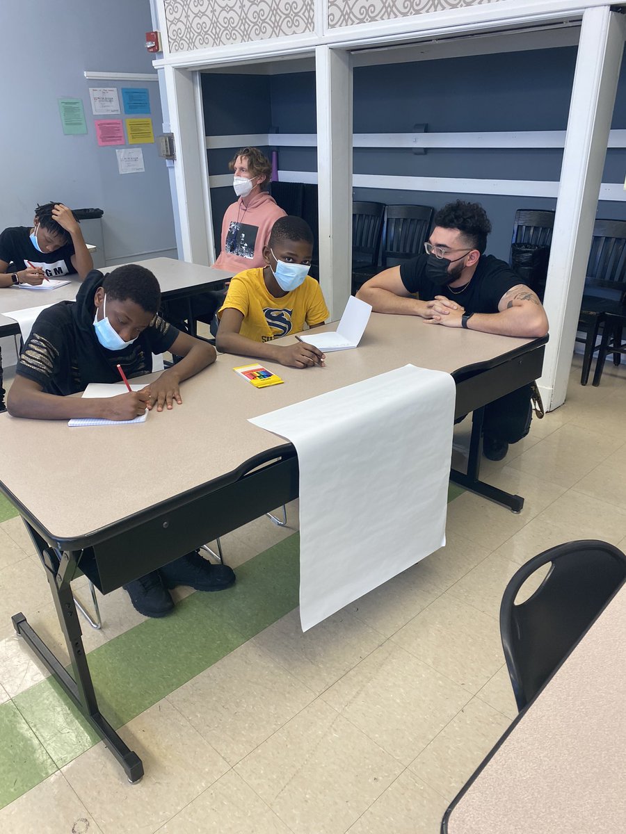 DoolittleEleme1's tweet photo. I want to thank the Distinguished Gentleman of Alpha Phi Alpha for working with our scholars and our wonderful partnership!!! ๐ค๐๐๐ค๐๐ #JRD #proudprincipal #doolittleelementary #blastoff https://t.co/xbUcxfBdeV