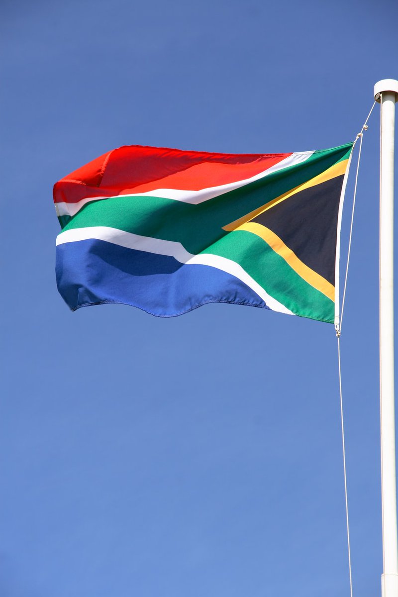 SAfmRadio's tweet photo. [ON AIR] #TheBaton:

Harari ft. Sipho Hotstix Mabuse - Set Me Free  (South Africa)  

West Nkosi ft. Thelani AJB  - Mazuzu (South Africa) 

Lumumba ft. Condry Ziqubu - No Woman No Party  (South Africa)  

#SAfmMusicOfAfrica with @Ms_Ndikumana #AfricanMusik https://t.co/TMSd0y1XwY