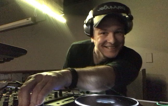 KentSchumaker's tweet photo. I want to spin again. #DJForLife #Pioneer #MusicIsLife https://t.co/0Y1TNItwao