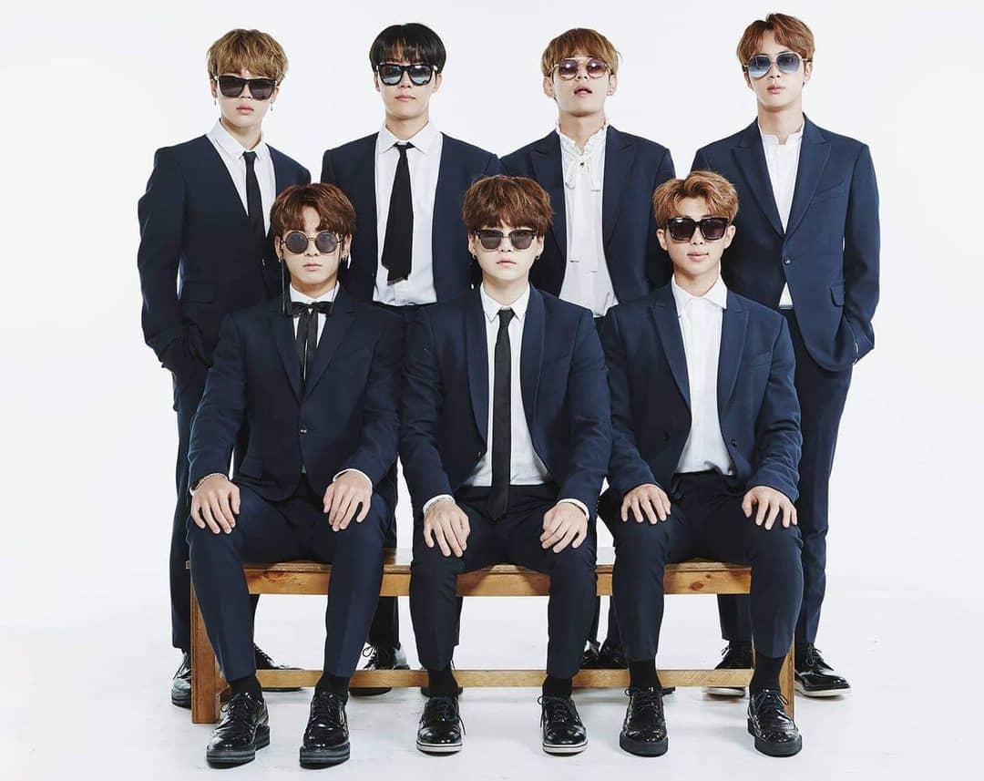 Assia__so's tweet photo. #BUTTER Song of The Year #BTS_Butter #BTS @BTS_twt https://t.co/LfNiY4whHy