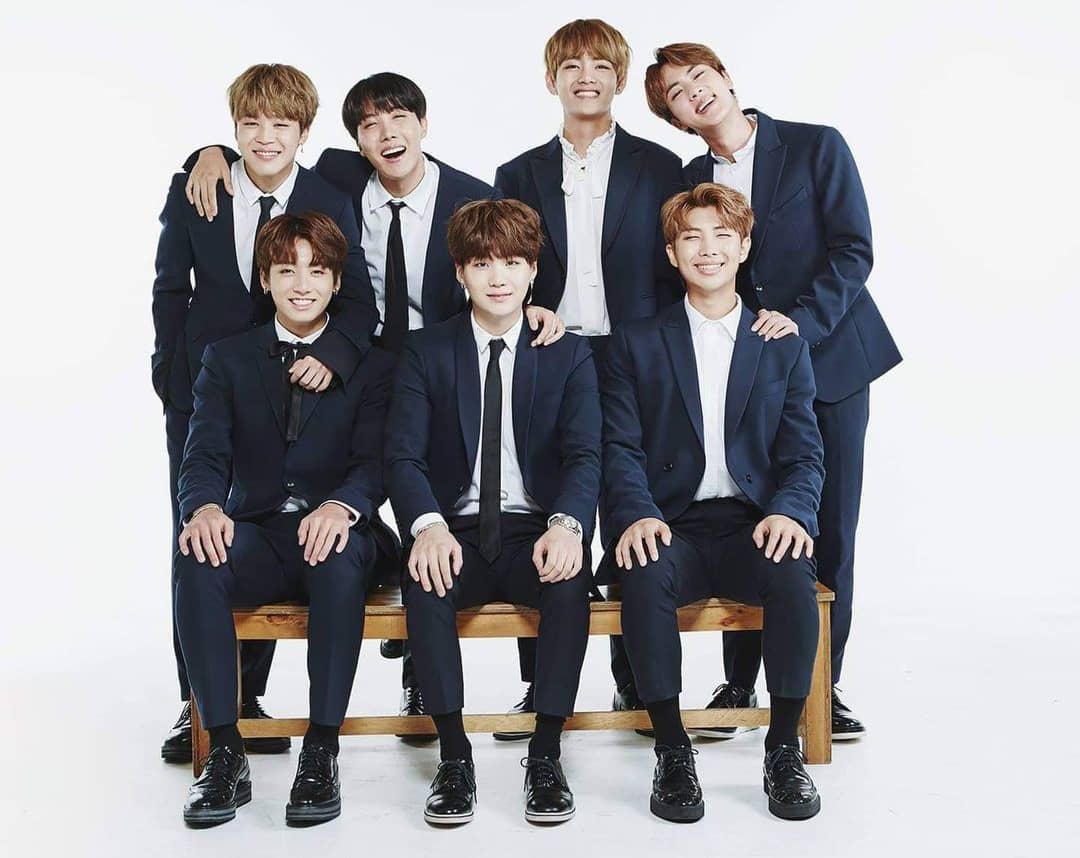 Assia__so's tweet photo. #BUTTER Song of The Year #BTS_Butter #BTS @BTS_twt https://t.co/WwYY9OO5kY