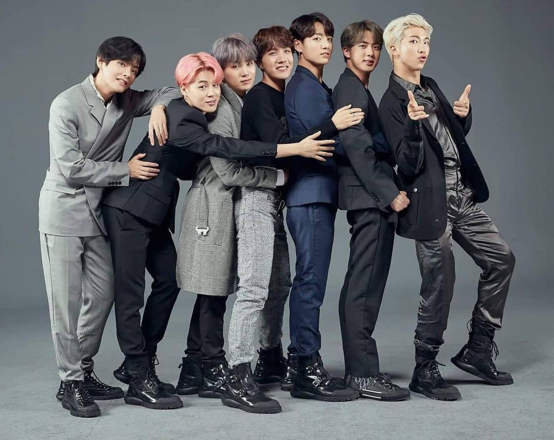Assia__so's tweet photo. #BUTTER Song of The Year #BTS_Butter #BTS @BTS_twt https://t.co/GTNZeWNYKn