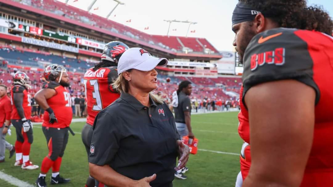 TropicalBowlUSA's tweet photo. @TropicalBowlUSA we invest in the future @CoachLoLoc from our all star games to Super Bowl Champion. Award in her honor for @CoachMickeyG ! Breaking barriers and records!! #TropicalBowl #WeRNext @MarketableSport @NFLDraftBlitz https://t.co/9n5cKkf05z