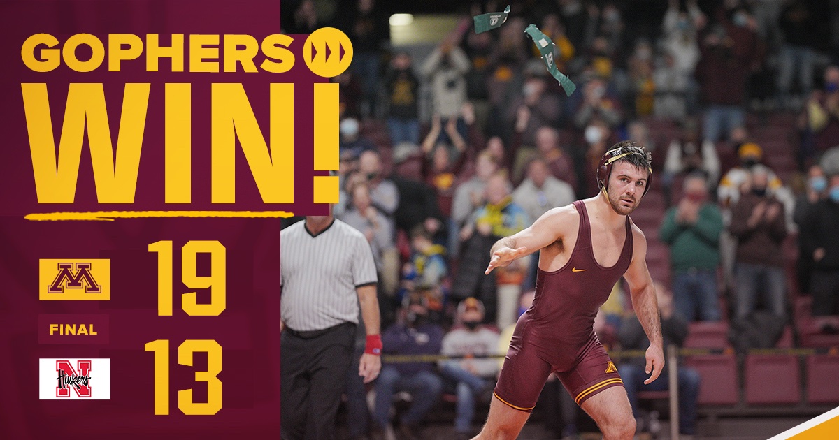 GopherWrestling's tweet image. It's a walk-off winner in Minneapolis and the #Gophers are coming home with the Top-10 upset win!!

#GopherTough // #SkiUMah