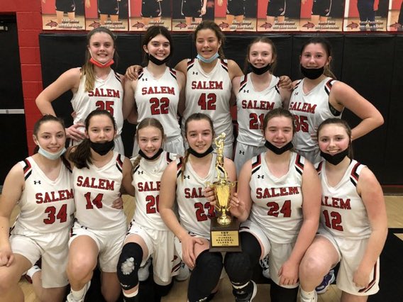 FPMiddleSchool's tweet photo. Class L Region 7 Champs! State Bound! Congrats ladies! #salembobcatpride https://t.co/94psSGLq86