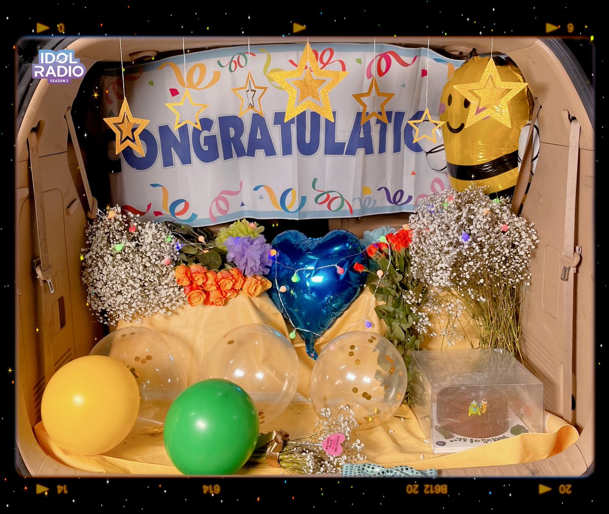 djwonniebebe's tweet photo. they look like they just got engaged because of the congratulations banner ๐๐๐
#HBDtoHYUNGWON
#ํธ๋ฅด๊ณ ์๋ฆ๋ค์ด_ํ์์ด์ํ๋ฃจ
#ํ์ #MONSTAX_Planet https://t.co/0KbmPIZbAJ