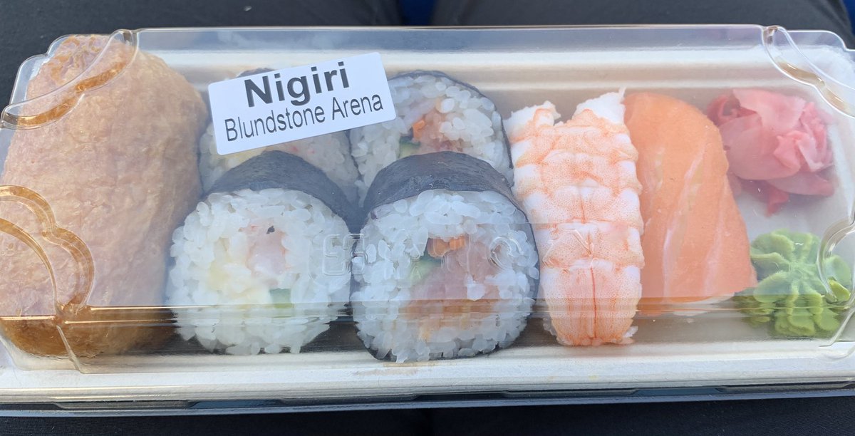 👏 to Blundstone Arena Hobart for their healthy food options at the cricket! #Ashes Fridge bursting with sushi, salad, sandwiches and vege options! Top work!🙌