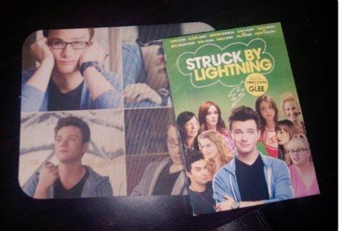 lestersbonnet's tweet photo. What's the best cure for crappy weather (lots of snow) and a busted up back? A little Carson Phillips and @chriscolfer therapy 💖📚🤗❄☃️
#SBL #itsstillsnowing
#painpaingoaway
#doyouwannabuildasnowman https://t.co/tOQX6Tbj3L