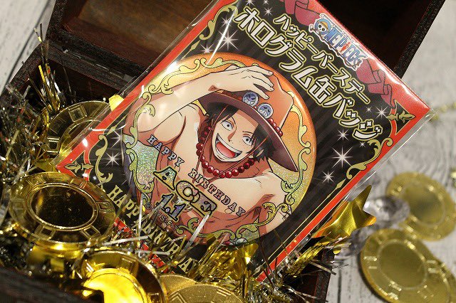 おすすめ】麦わらストア限定 ハッピーバースデーホログラム缶バッジ