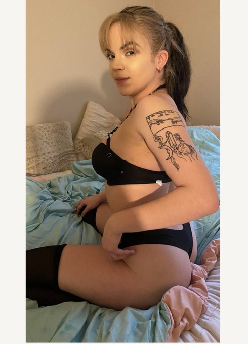 I&rsquo;m having quite some fun on my only fans 🙊🤪 care to join me ? - link in bio 🌹 https://t.co/5ZAsQTLV