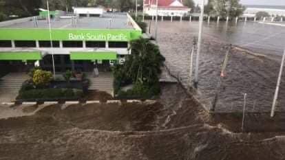 LoniFangupo's tweet photo. My family back home (🇹🇴 Tonga)has left our home to seek higher ground against the coming tsunami. Please 🙏 pray for our families and island. https://t.co/GpWTa5eD3i