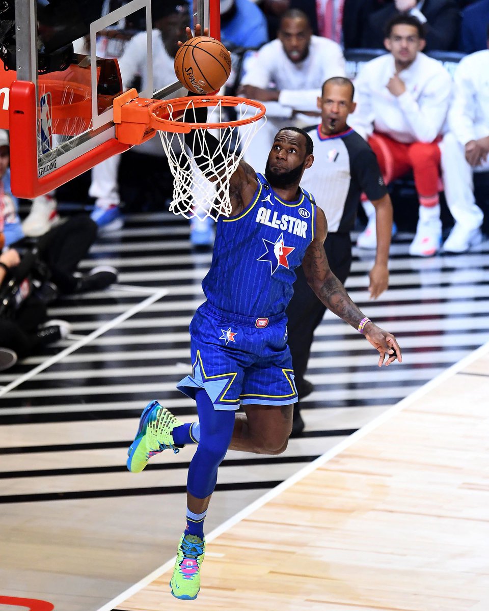 AJSantos1991's tweet photo. @BlueLady111089 #LeBronJames #NBAAllStar 👑 https://t.co/hFdnCDN0fO