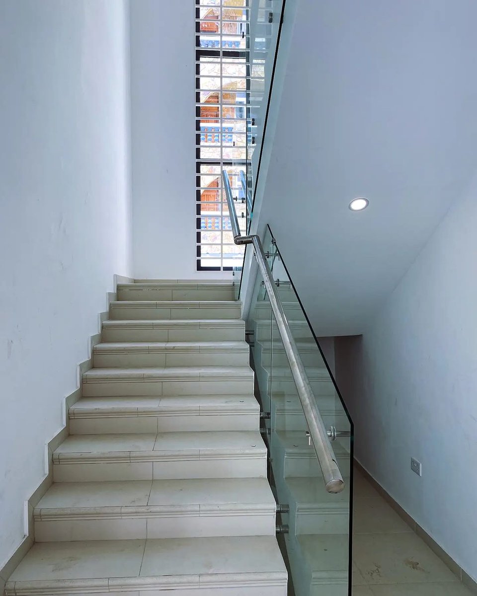 att_lu's tweet photo. Wake up to beautiful modern contemporary interior glass railings in your Home.
https://t.co/Y69dQYHnH4
#iphi
#Iblewit
#DJSBU https://t.co/X1mnUG5JDt