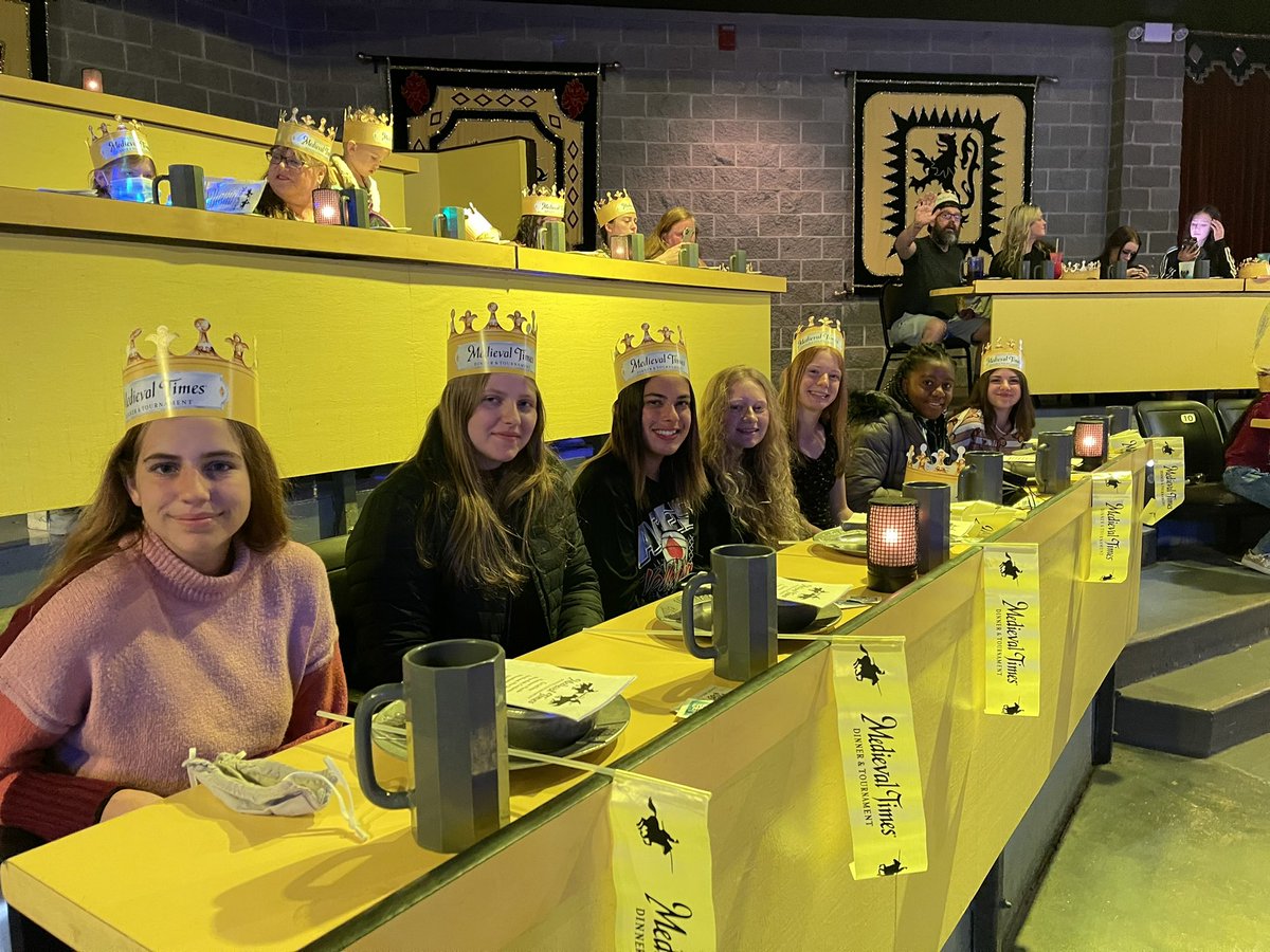 LadyCoogsSoccer's tweet photo. A little fun after tourney games. These girls continue to play and mold together. #medievaltimes #teambonding #yellowknight https://t.co/fIFllWvfL8