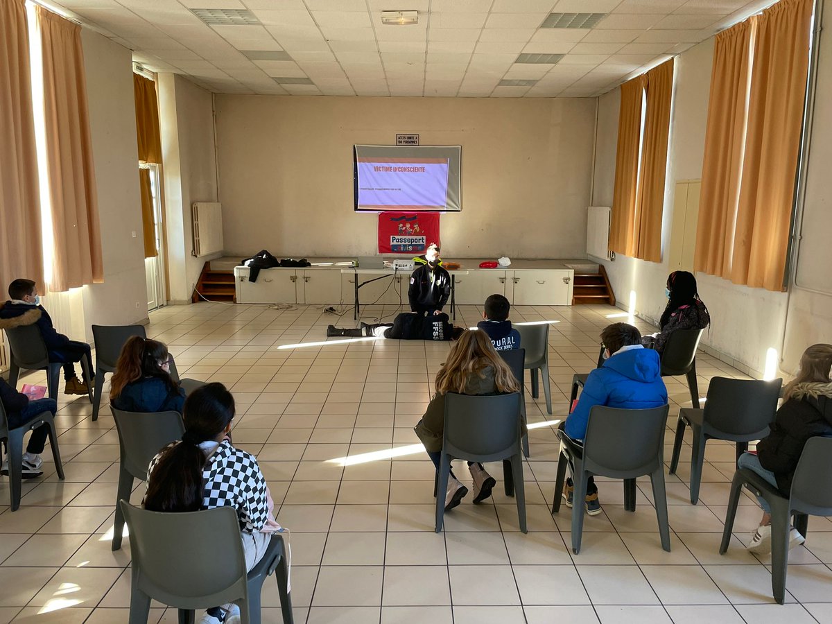 Aujourd'hui, nous sommes aux Herbiers pour le passeport du civisme.