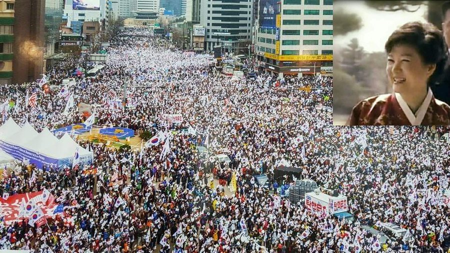 wsshin506's tweet image. 잊지말자
국민 52%지지로 뽑은 대통령을 
좌파에게 넘겨준
탄핵파들의 말로를 .....