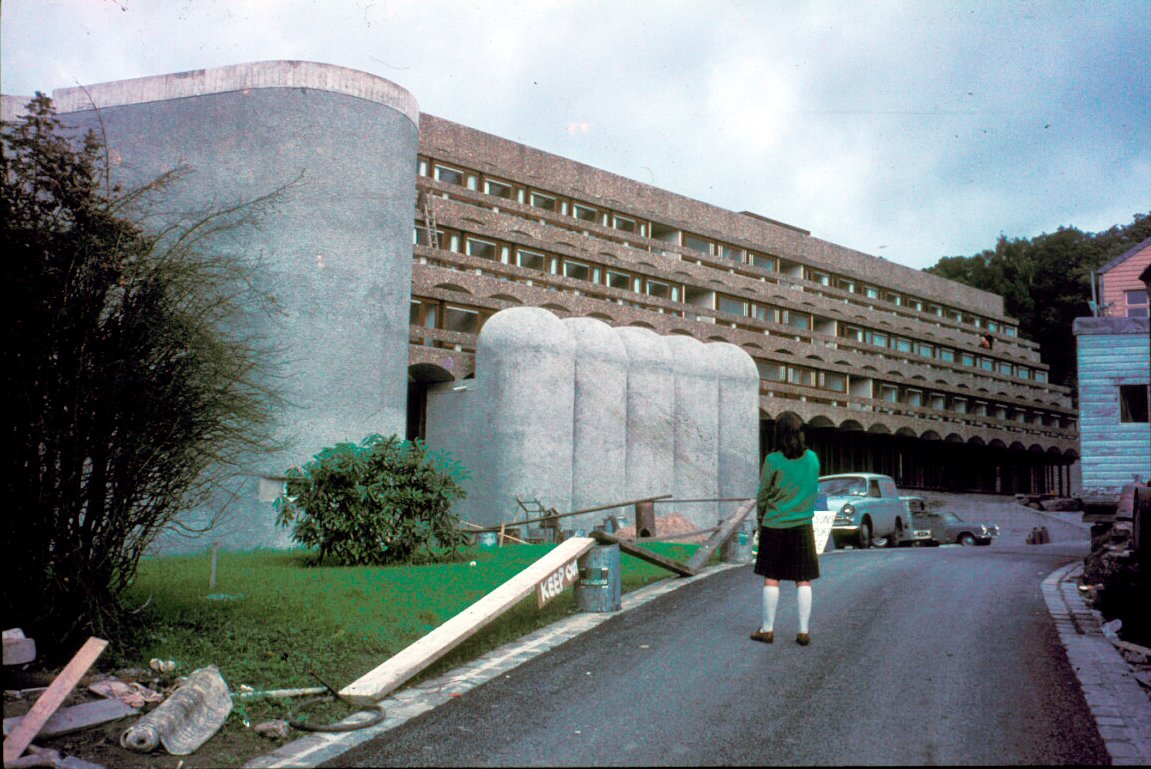 steve_colmer's tweet photo. @EvaArrighi @Donna__McLean @MurphyNiallGLA @LostGlasgow 📷 Image credit to Vincente Stienlet #StPetersSeminary https://t.co/NaKIjDhKDV