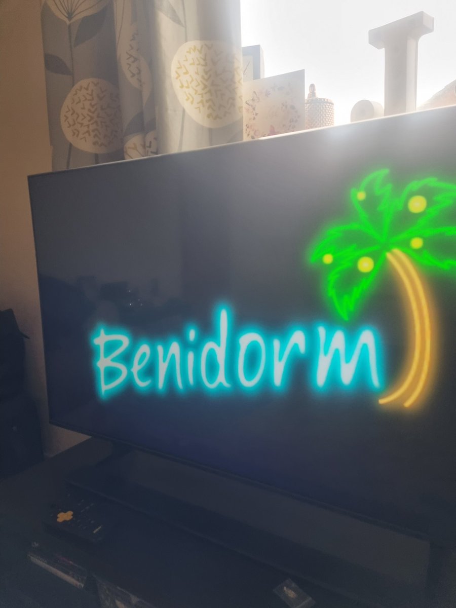 ebony_gurl's tweet photo. @DerrenLitten Still got it was watching it last night https://t.co/zOBjTOWMDk