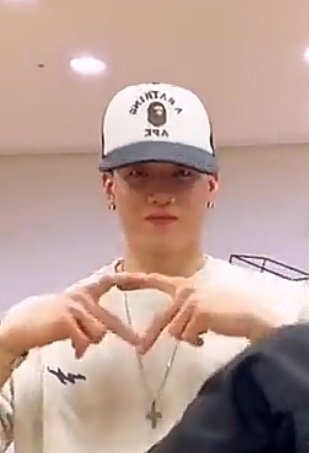 meleniel_'s tweet photo. i triangle u too user penielshin https://t.co/faJ1dXIVRA
