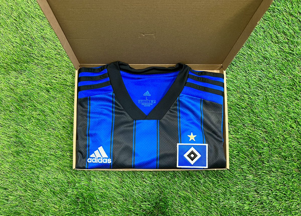 mysteryfootball's tweet image. If there are two or more goals scored in the Chelsea vs Man City game today, we will give away a Mystery Football shirt to one lucky follower! ⚓️🔵

To enter: 
1️⃣ RT this tweet
🤝 Follow us

Good luck! 🤞🏻