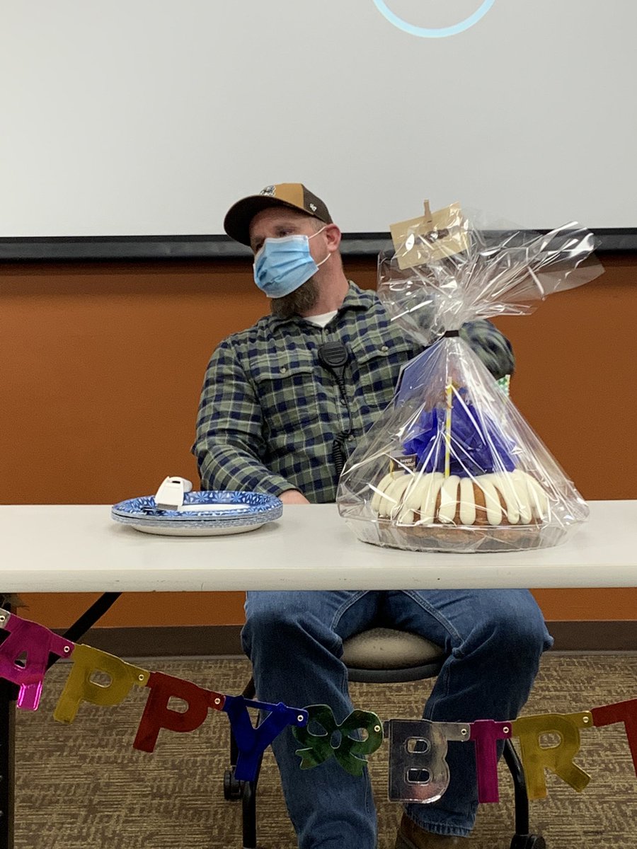 PSharean's tweet photo. Happy Birthday Bill! I hope you have a blast grilling some fantastic food today 🥳Enjoy!!! #thegrillmaster @BillDunn5087 @Dannyxrea @EvertBrandon @BriArellanez @ChantelleG5087 @RobLo5087 @flo_thd https://t.co/O8GbD5VdUB