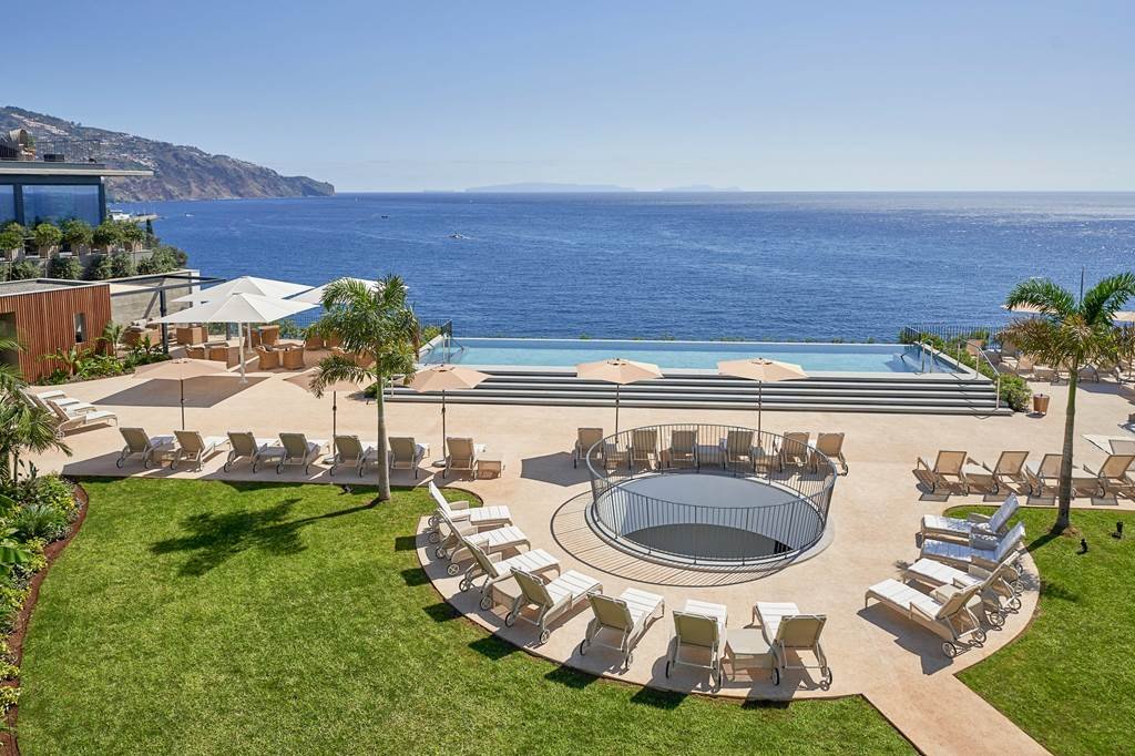 StockHeathTvl's tweet photo. Indulge yourself - NOW is the best time to book your Indulgent Escape with savings of £80 per person.
❤️🖤❤️🖤❤️🖤❤️🖤❤️
☎️ 01925 269400
Diane and Jacqueline here today (Opposite Piccolino)
#indulgentescape #shoplocal #holidayseason https://t.co/7BIqBIDlYp
