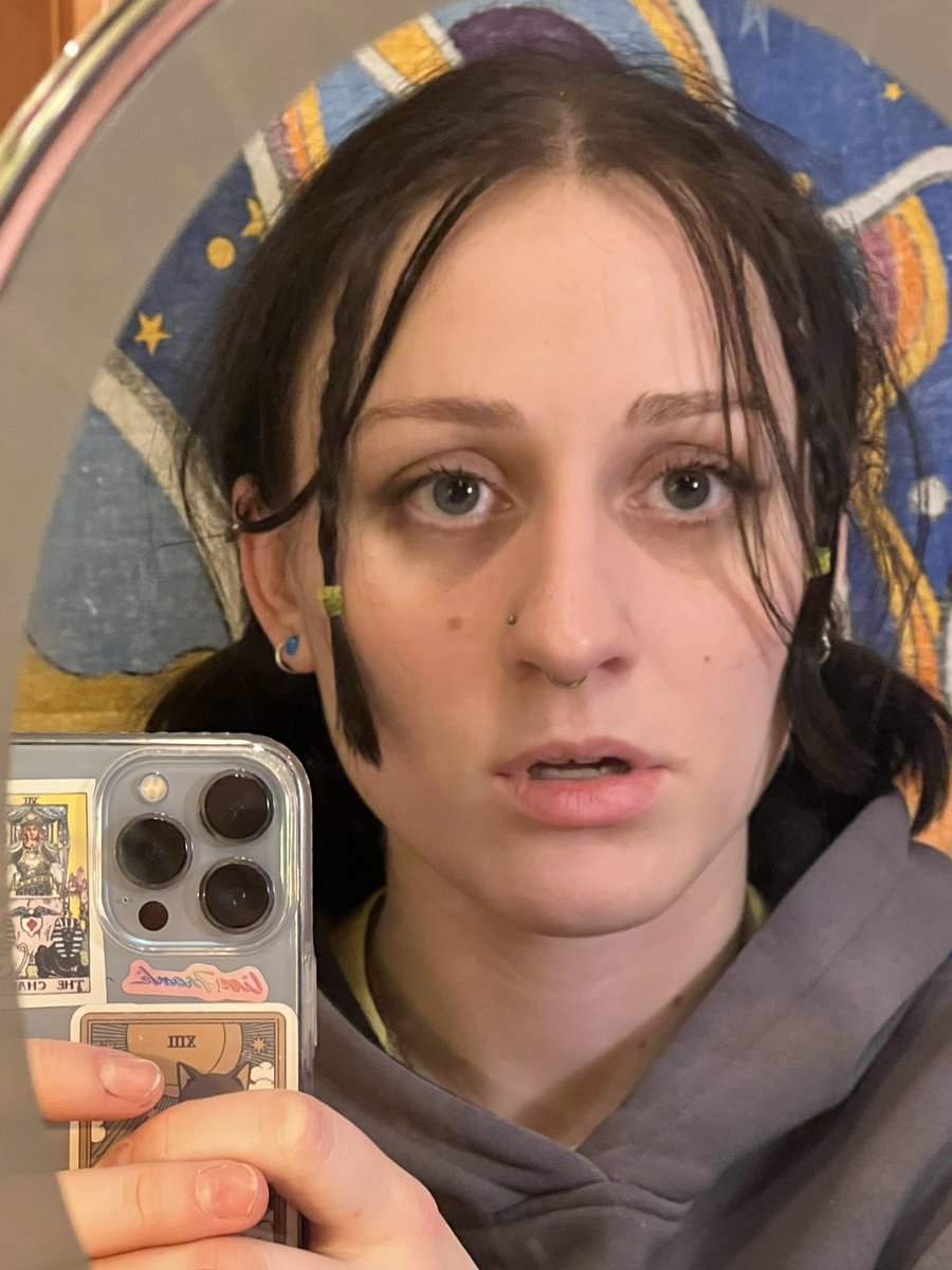 wes_li16's tweet photo. do i look like kieran culkin? be honest. https://t.co/MBd7jIcYXJ