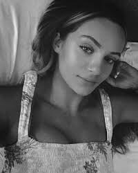 annajayaew's tweet photo. Hehe 😉 laying down on my bed @KennyOmegarp_ https://t.co/rP2FcSarWz