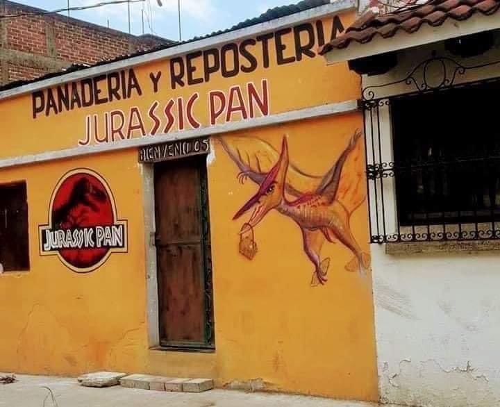 MundoKame's tweet photo. 👀🥖🍞
#BuenosDiasATodos #FelizFinDeSemana #JurassicPark #JurassicWorld https://t.co/7ybqTjyvgI