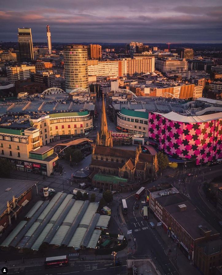 wavensmere's tweet photo. Market day in Birmingham!

And across the U.K. - will you be taking a wander through fresh food stalls and second hand gems this weekend?

📸: @shendergram 

#birmingham #saturday #markets #weekend #thisisbrum https://t.co/uSKILeRihv