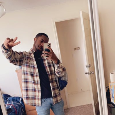 Tre2wavvvy's tweet photo. #NewProfilePic https://t.co/dpoENezPlV