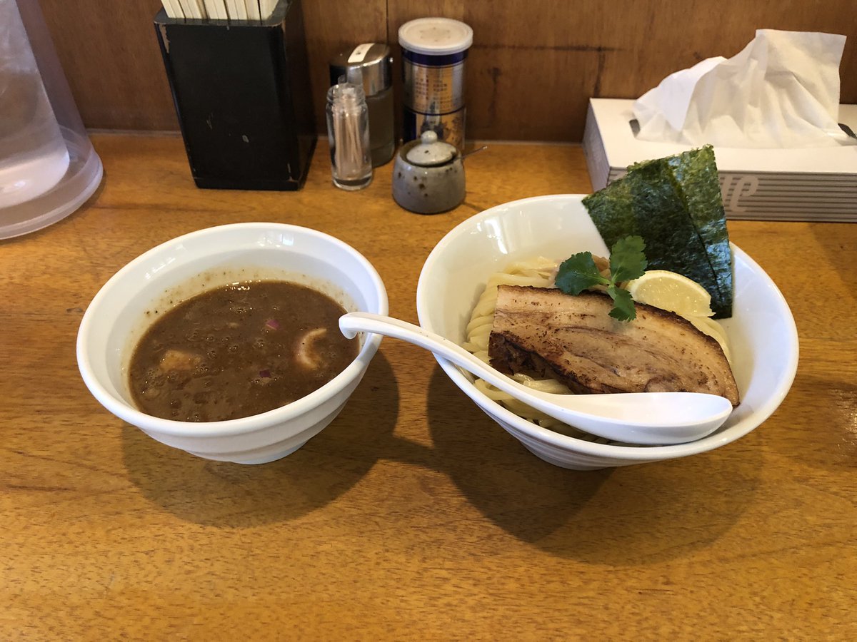 夕食は、与野本町にある「麺奏ハモニカ」にて、濃厚煮干しつけ麺をいただきました。たいへん美味しかったです！ ごちそうさまです。