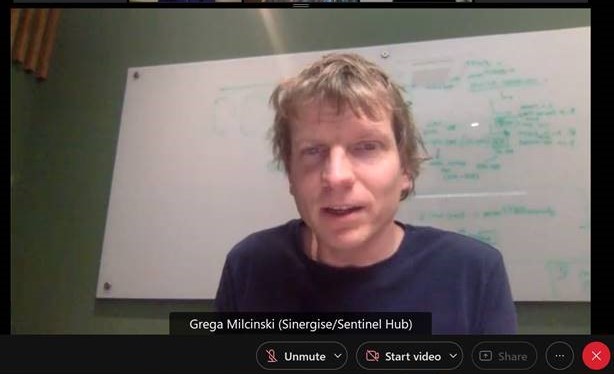 EU4Space's tweet photo. ๐กOn Thursday, we kicked off the 2022 #SpaceCrossroads season with a hands-on session on @CopernicusEU data together with Grega Milcinski from @sinergise & @sentinel_hub.
Thank you for joining us๐!
#WatchThisSpace, next episode is coming in February!
#EUSpace https://t.co/AlBzZ95ou2