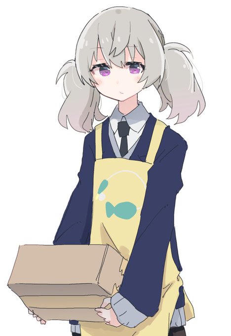 「grey hair yellow apron」 illustration images(Latest)